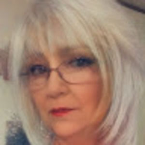 Meet your Posher, Lynn